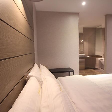 Paradise Hotel Gunsan Exterior photo